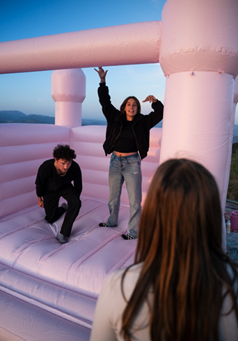 Image gallery marquee